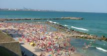 Stire din Economie : Cerere mare pentru vacanţele pe litoralul românesc