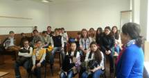 Stire din Cultură-Educație : Ce trebuie  să știe elevii  despre primul ajutor