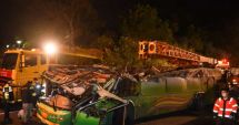 Stire din Actualitate : Autobuz căzut de pe pod, în condiții suspecte. Cel puțin 30 de morți