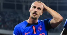 Stire din Sport : FCSB anunță oficial despărțirea de fundașul Vlad Chiricheș
