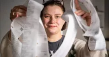 Stire din Actualitate : Bon fiscal de 4,34 metri pentru cumpărături de la Ikea. "Cel mai greu a fost să rulez chitanța fără să o rup"