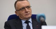 Stire din Cultură-Educație : Ministrul Educației: Elevii care erau de nota 6 înainte de pandemie au ajuns la nivelul notei 4 în timpul învăţării online