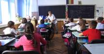 Stire din Cultură-Educație : 3.000 de elevi constănțeni se întrec în… "Comorile condeiului"