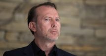 Stire din Politică-Administrație : Premierul Florin Ciţu spune că prețul la benzină va scădea