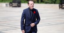 Stire din Politică-Administrație : Premierul Florin Cîţu s-a relaxat pe plajă la Vama Veche. „Sezonul ar trebui să fie mai lung”