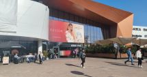 Stire din Eveniment : Un bărbat a încercat să se sinucidă în toaleta unui mall! În ce stare se află
