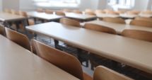 Profesorul condamnat pentru infracţiuni sexuale cu minori, suspendat de la catedră