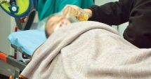 Stire din Social : Două fetițe în vârstă de 2 ani, dus de urgență la spital după ce au băut insecticid