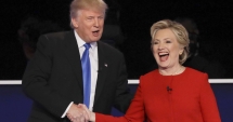 Stire din Actualitate : Hillary Cliton se menține înaintea lui Donald Trump
