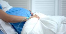 Stire din Social : O mamă şi fiica sa de 14 ani au născut în acelaşi timp, la o maternitate din Botoşani