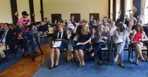 Stire din Politică-Administrație : Consilierii locali, convocați în ședință de primarul Decebal Făgădău