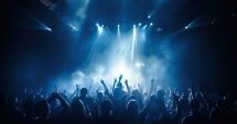Stire din Eveniment : Străini jefuiți de sute de mii de lei în club, după ce se îmbătau. Iată cum au acționat hoții