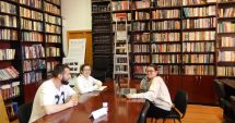 Stire din Cultură-Educație : Întâlnire a Clubului de Scriere Creativă. Pași de urmat spre cariera de scriitor