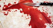 Stire din Eveniment : Tragedie în Constanța. O mamă s-a înjunghiat în inimă, lângă copilul cu autism!