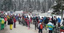 Stire din Social : Vacanța de schi a elevilor, prilej de distracție la munte. S-au format cozi infernale la telegondolă