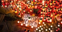 Stire din Eveniment : Monumentul "Colectiv" /  Lucrări sistate, șefi din primărie suspendați