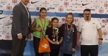 Stire din Sport : Baschetul, transformat în artă, la Colegiul "Regina Maria"