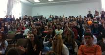 Stire din Cultură-Educație : Colegiul Comercial "Carol I" a sărbătorit Francofonia