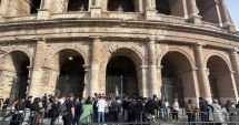 Stire din Actualitate : Accident îngrozitor la Colosseum. Un american s-a tras în țeapă încercând să facă „un selfie de neuitat”