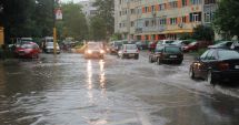 Stire din Social : COD PORTOCALIU de PLOI TORENŢIALE, la Constanţa. RAJA a activat Comandamentul pentru situaţii de urgenţă