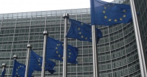 Stire din Politică-Administrație : Comisia Europeană cere Guvernului reducerea deficitului bugetar