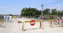Stire din Politică-Administrație : Pericol la Cumpăna. Alunecările de teren, la câțiva metri de casele oamenilor. "Se ia în calcul evacuarea"