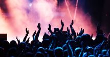 Stire din Actualitate : Cercetătorii organizează un concert cu 4.000 de spectatori pentru a studia cum se răspândește coronavirusul