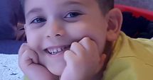 Stire din Social : Un copil are nevoie de noi toţi pentru a trăi. Haideţi să îl ajutăm!