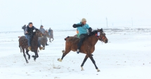Primăria Mihail Kogălniceanu, invitație la tradiționalul concurs de cai