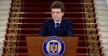 Stire din Politică-Administrație : Nicușor Dan, mesaj după căderea Guvernului: „România este un stat stabil, instituțiile funcționează”