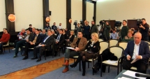 Stire din Politică-Administrație : Consilierii locali se reunesc în parcarea supraetajată din Mamaia. Vor stabili programul teraselor