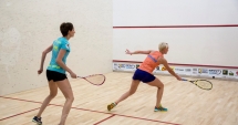 Stire din Sport : Constănțenii au "ciuruit" pereții la Naționalele de squash