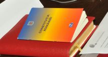 Stire din Social : Astăzi, de Ziua Constituției, președintele CCR a transmis un apel la unitate