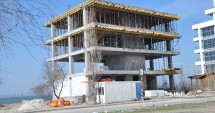 Stire din Social : MAMAIA, STAȚIUNE SAU ȘANTIER? Cine și ce mai construiește în stațiunea Mamaia
