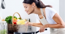 Stire din Diverse : Ție îți place dovlecelul? Nutriționistul Mihaela Bilic  te îndeamnă  să-l consumi