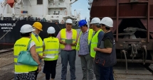 Stire din Social : Controale de amploare. Inspectorii de muncă verifică unitățile de prelucrare a țițeiului