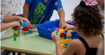 Stire din Eveniment : Anchete în lanţ, după ce mai mulţi copii de doar 2 ani au fost bătuţi la o creşă