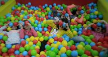 Stire din Social : Copiii din centrele de plasament, vizită la "Museum of Senses" de la Vivo