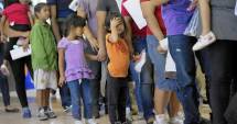 Stire din Actualitate : Copiii de imigranți, forțați să lucreze ilegal în fabrici de îmbrăcăminte