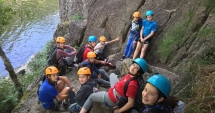 Stire din Actualitate : Adolescenți loviți de fulger și răniți într-un camping din Franța