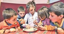 Stire din Actualitate : Mai mult de o treime dintre copiii români trăiesc în sărăcie. România ocupă locul trei în topul UE