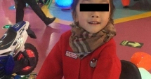 Stire din Social : CAZ REVOLTĂTOR LA GRĂDINIȚĂ. FETIȚĂ MOARTĂ, DUPĂ CE EDUCATOAREA A LEGAT-O LA GURĂ: "VORBEA PREA MULT!"