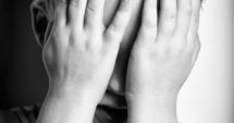 Stire din Eveniment : Copil bătut și umilit pe stradă de un grup de adolescenți. Poliția a luat măsuri