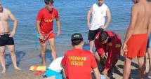 Stire din Eveniment : UPDATE Alertă pe litoral! Un copil a fost scos inconștient din mare, pe plaja Neversea