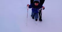 Stire din Social : Adam-Mihail, 3 ani, luptă pentru primii pași. Familia are nevoie de sprijin