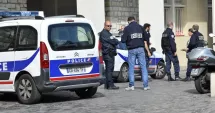 Stire din Actualitate : Un copil de nouă ani a fost ținut captiv într-o dubiță timp de peste un an