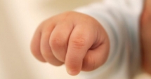 Stire din Social : RUJEOLA LOVEȘTE DIN NOU! Bebeluș de 10 luni, în stare gravă
