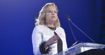 Stire din Economie : Corina Creţu, despre fondurile PNRR: “Suntem pe ultimele poziţii la plăţile realizate”