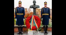 Stire din Actualitate : Președintele Nicușor Dan a depus o coroană de flori la monumentul lui Corneliu Coposu