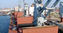 Stire din Economie : Coșmarul echipajului românesc de pe nava "Asirat"